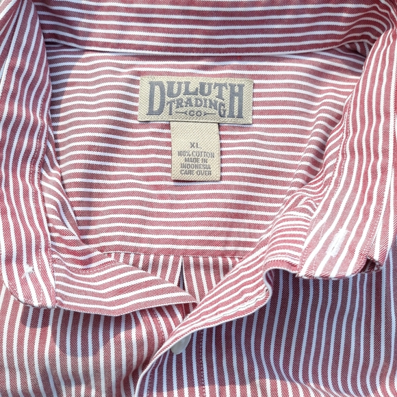Duluth Trading Men's Casual Button Down Shirt - Size XL, Red / White Stripes - Picture 3 of 6
